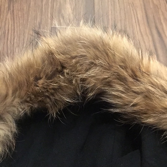 Classic Wool Duffle Coat with Raccoon Fur Hood - Picture 3 of 8